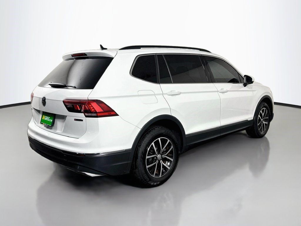 Used 2021 Volkswagen Tiguan SE AWD/4WD image 10