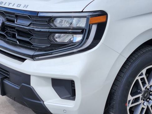 New 2026 Ford Expedition Max Active RWD image 6