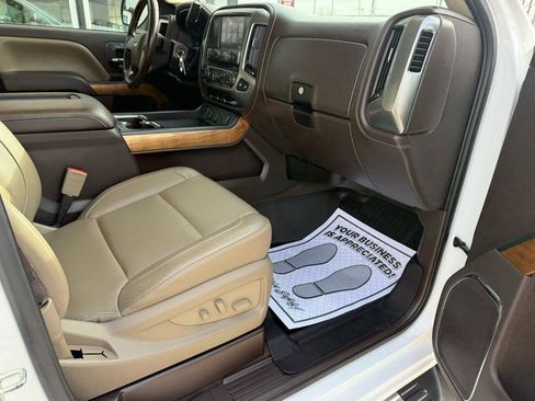 Used 2017 Chevrolet Silverado 2500 LTZ image 15