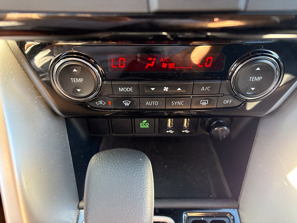 Used 2025 Mitsubishi Eclipse Cross AWD image 25