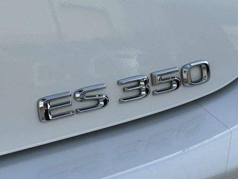 Used 2023 Lexus ES 350 Ultra Luxury w/ Accessory Package (Z2) FWD image 13
