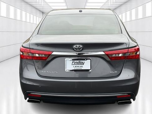 Used 2018 Toyota Avalon XLE Premium image 6