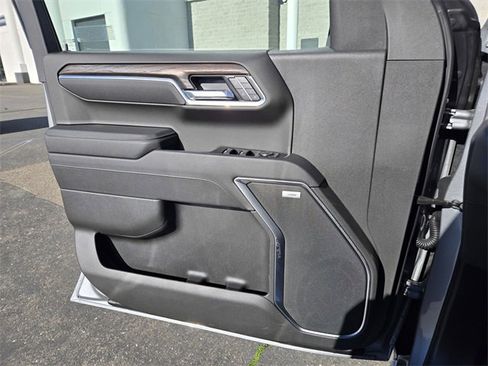 New 2026 GMC Sierra 1500 SLT w/ SLT Premium Package image 24