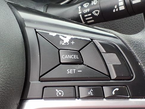 Used 2020 Nissan Rogue S image 18