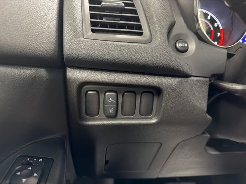 Used 2025 Mitsubishi Outlander Sport AWD image 19