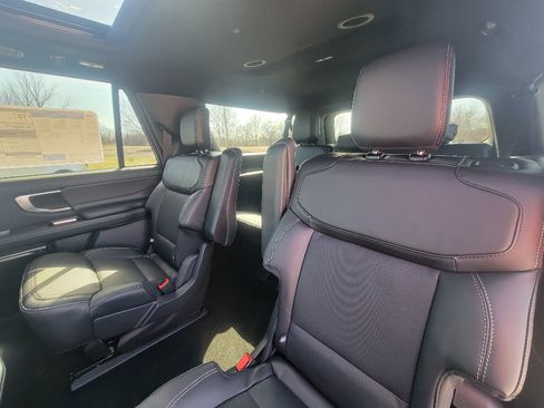 New 2026 Ford Expedition Max Platinum image 25