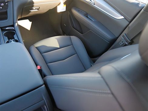 New 2026 Cadillac XT5 Luxury w/ LPO, Floor Liner Package image 27