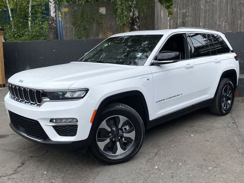 Used 2024 Jeep Grand Cherokee Limited 4xe AWD/4WD image 1