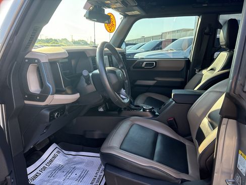 Used 2023 Ford Bronco Wildtrak AWD/4WD image 10