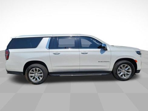 Used 2021 Chevrolet Suburban Premier w/ Premium Package image 4
