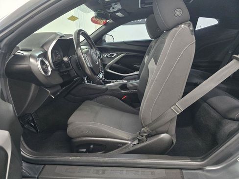 Used 2018 Chevrolet Camaro LT w/ RS Package RWD image 10