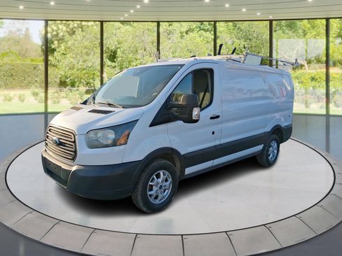 Used 2016 Ford Transit 250 130 Low Roof image 1