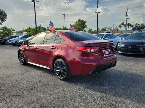Used 2024 Toyota Corolla SE FWD image 8