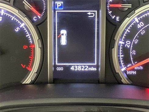 Used 2022 Toyota 4Runner Limited image 20