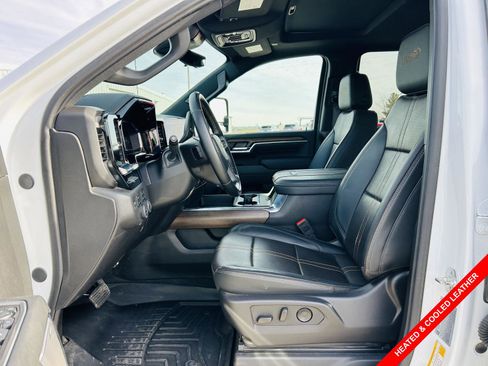 Used 2025 Chevrolet Silverado 2500 High Country w/ Technology Package image 3