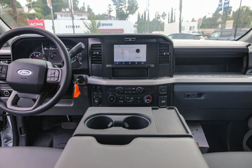 New 2026 Ford F550 4x4 SuperCab Super Duty image 16