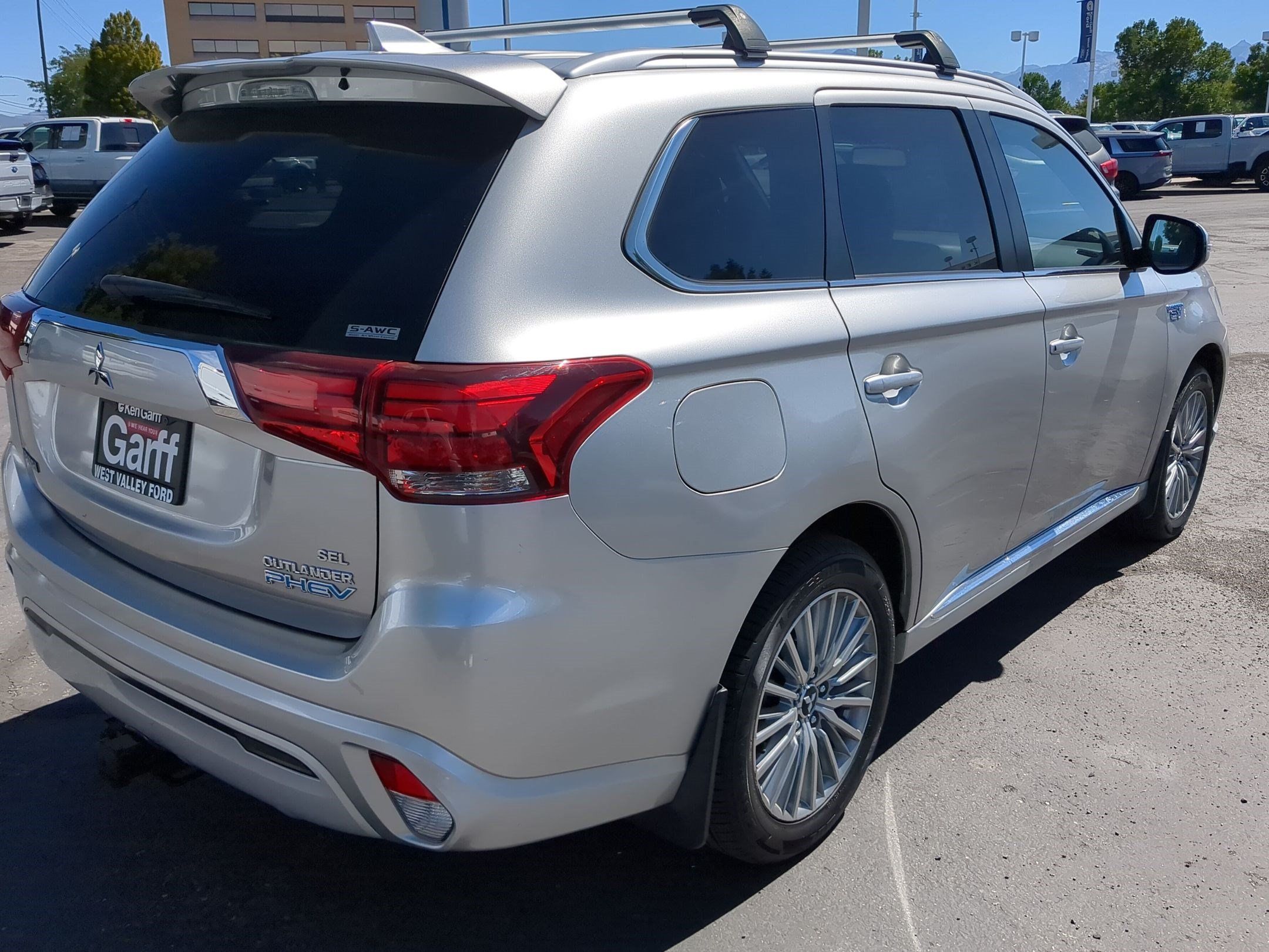 Used 2019 Mitsubishi Outlander SEL AWD/4WD image 3