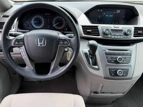 Used 2016 Honda Odyssey LX image 10