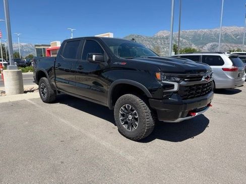 Used 2025 Chevrolet Silverado 1500 ZR2 w/ Technology Package AWD/4WD image 11