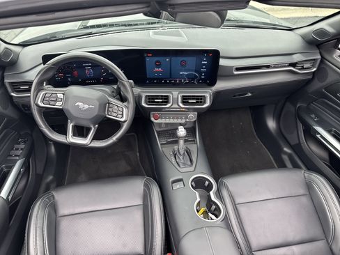 Used 2024 Ford Mustang Premium image 18