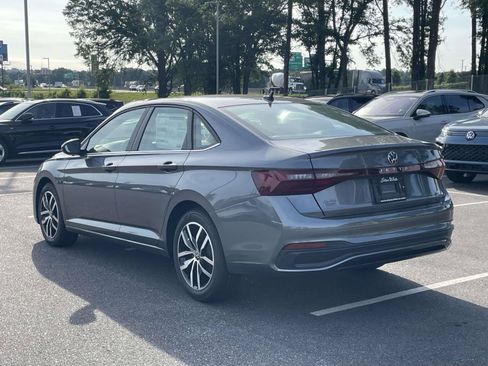 New 2026 Volkswagen Jetta SE FWD image 5