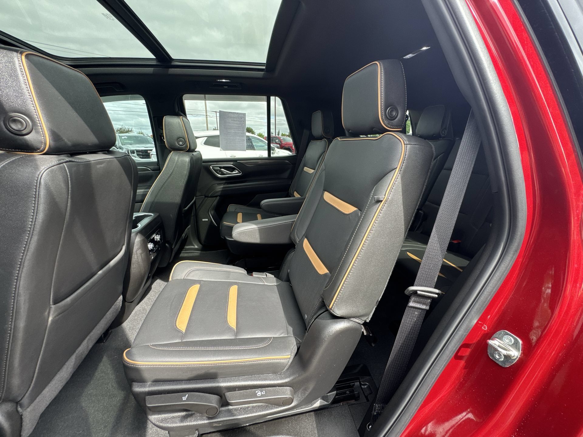 Certified 2024 GMC Yukon AT4 w/ AT4 Premium Package AWD/4WD image 26