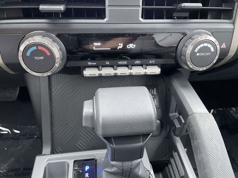 New 2026 Toyota Tacoma TRD Off-Road AWD/4WD image 40