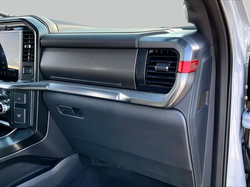 Used 2025 Ford F150 Raptor AWD/4WD image 18