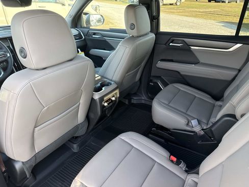 New 2026 GMC Acadia Elevation w/ Elevation Premium Package FWD image 15