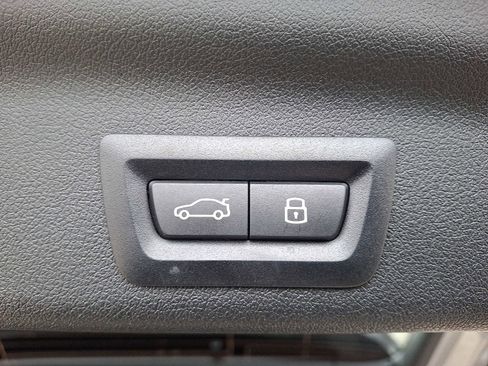 Used 2025 BMW X1 M35i w/ Premium Package image 28