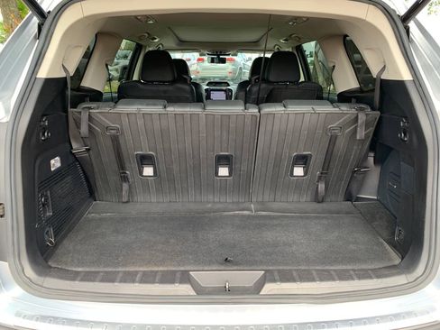 Used 2021 Subaru Ascent Touring AWD/4WD image 8