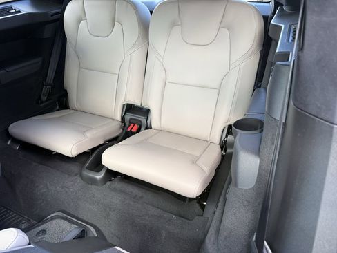 New 2026 Volvo XC90 B5 Ultra w/ Lounge Package image 13