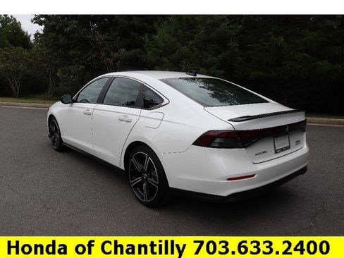 Used 2025 Honda Accord Sport image 5