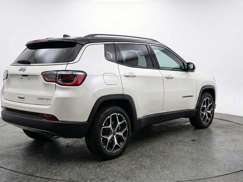 Used 2025 Jeep Compass Limited AWD/4WD image 9