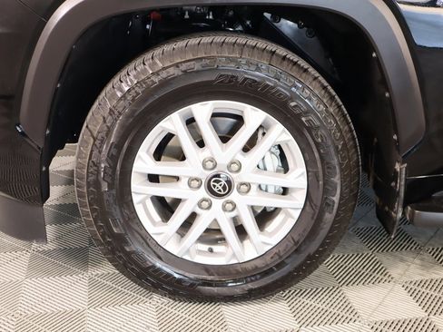 Used 2025 Toyota Sequoia SR5 image 19