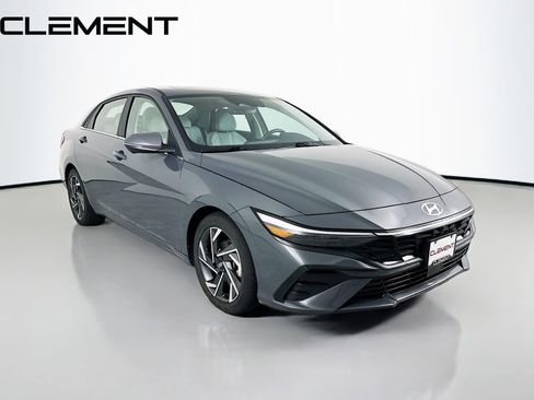 Certified 2024 Hyundai Elantra Limited FWD image 5