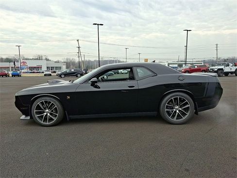 Used 2016 Dodge Challenger R/T Scat Pack image 7