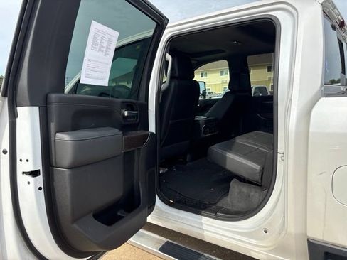 Used 2023 GMC Sierra 2500 Denali w/ Denali Ultimate Package AWD/4WD image 17