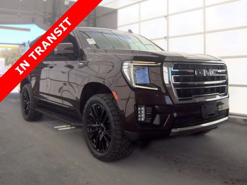 Used 2022 GMC Yukon SLT w/ SLT Premium Package RWD image 5