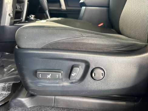 Used 2019 Toyota 4Runner SR5 AWD/4WD image 14