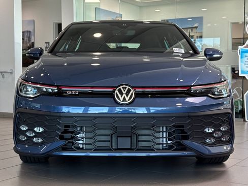 New 2025 Volkswagen GTI SE image 3