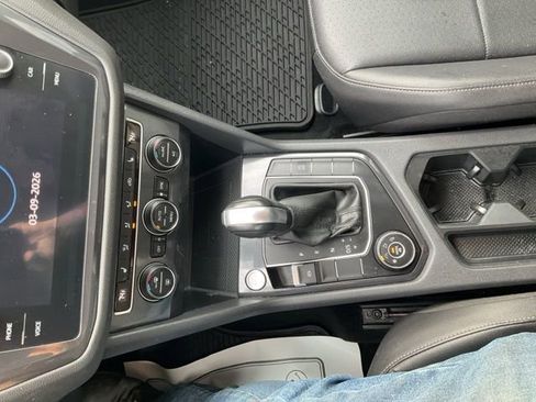 Used 2020 Volkswagen Tiguan SE image 26