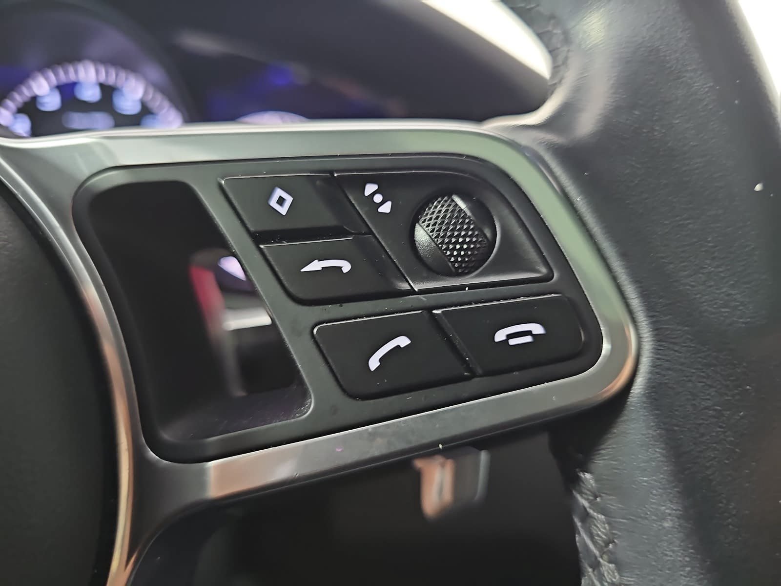 Used 2022 Porsche Cayenne Platinum Edition AWD/4WD image 18