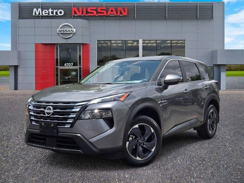 Certified 2024 Nissan Rogue SV FWD image 1