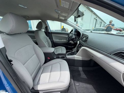 Used 2018 Hyundai Elantra SE FWD image 14