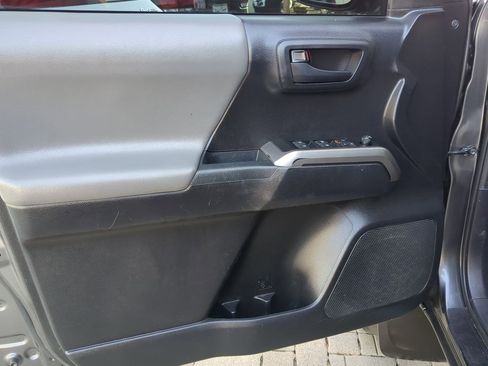 Used 2021 Toyota Tacoma SR5 w/ Blackout Package (TMS) image 13