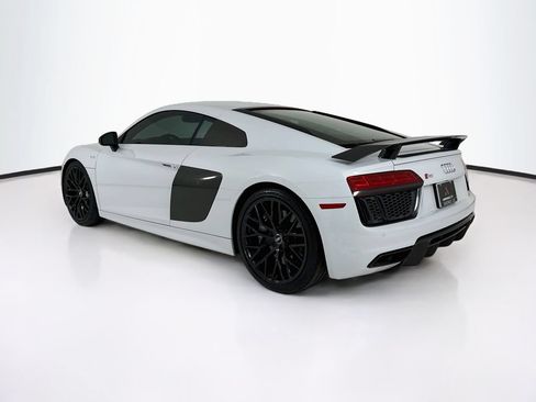 Used 2018 Audi R8 V10 plus AWD/4WD image 3