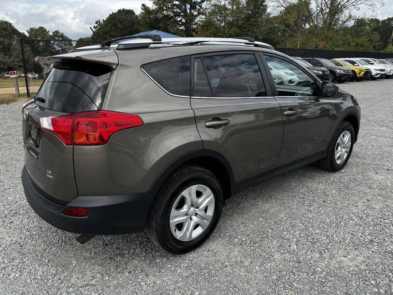 Used 2014 Toyota RAV4 LE AWD/4WD image 7