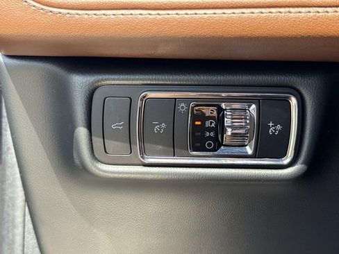 Certified 2023 Lincoln Aviator Reserve w/ Equipment Group 201A RWD image 24