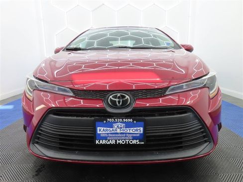 Used 2023 Toyota Corolla LE FWD image 2